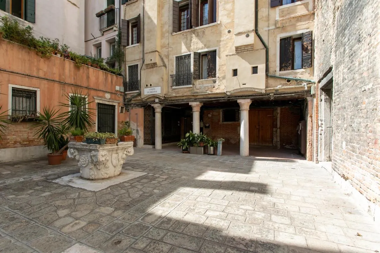Apartment Corte Ca' Petriana Venice Italy